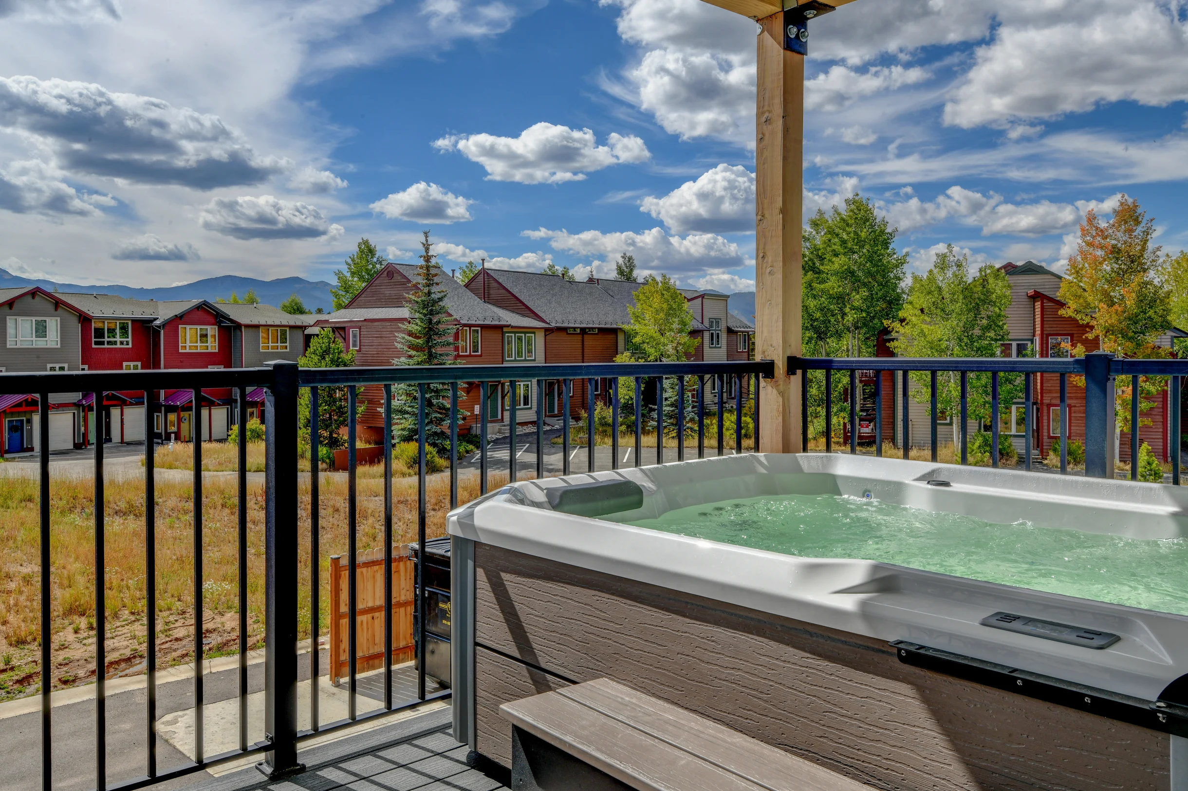 Sunnyside Flats Luxury Condo 321 6 #26