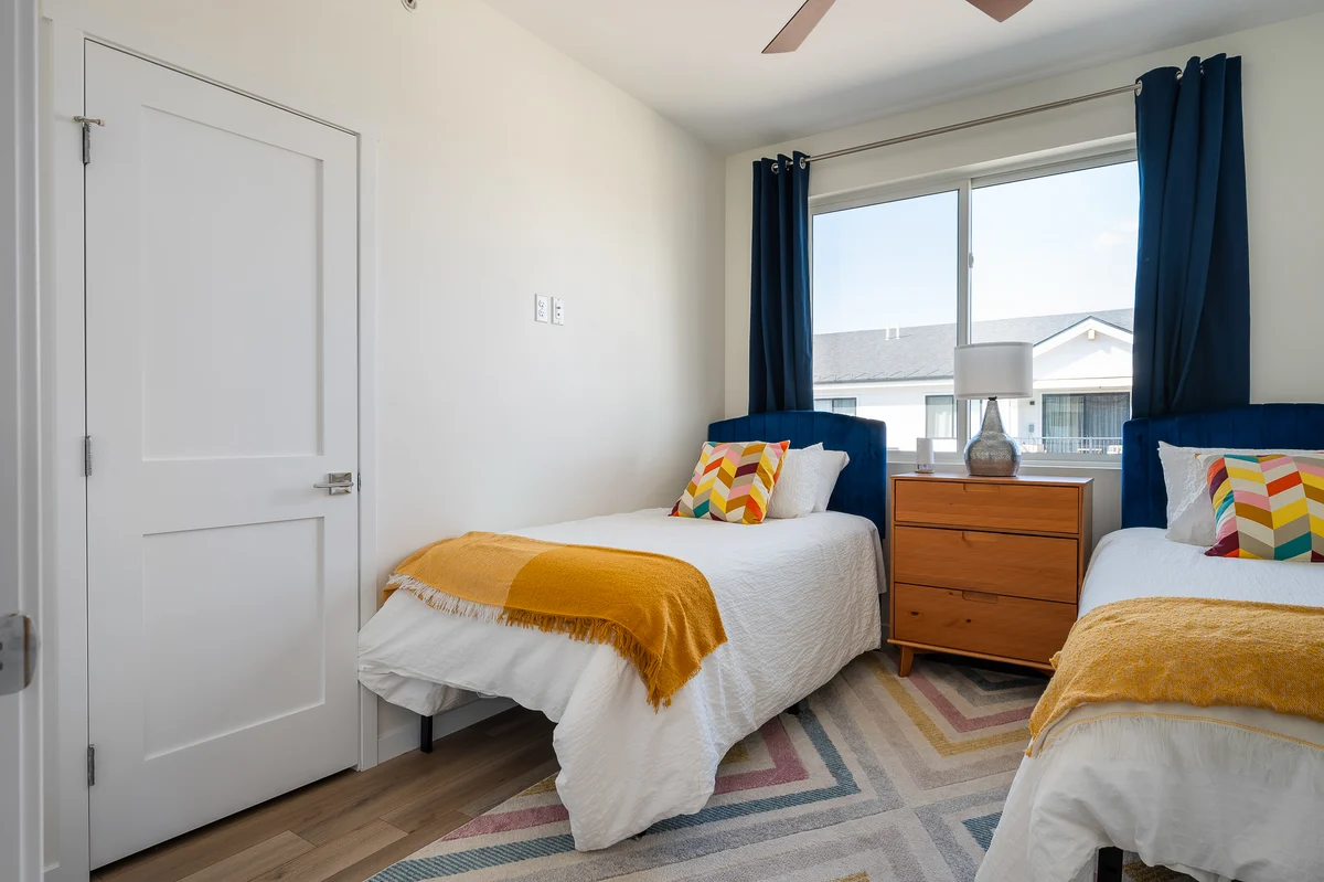 Sunnyside Flats Luxury Condo 321 6 #5