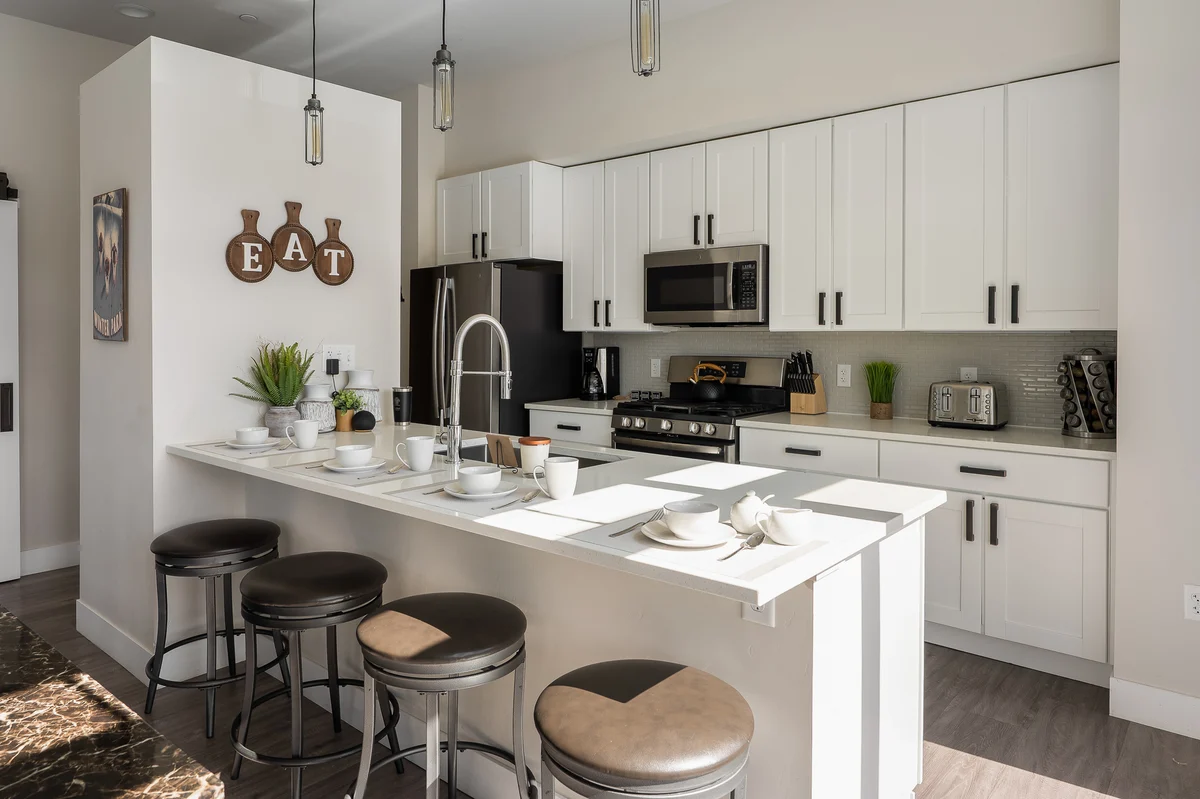 Hideaway Station Corner Loft 25 #17