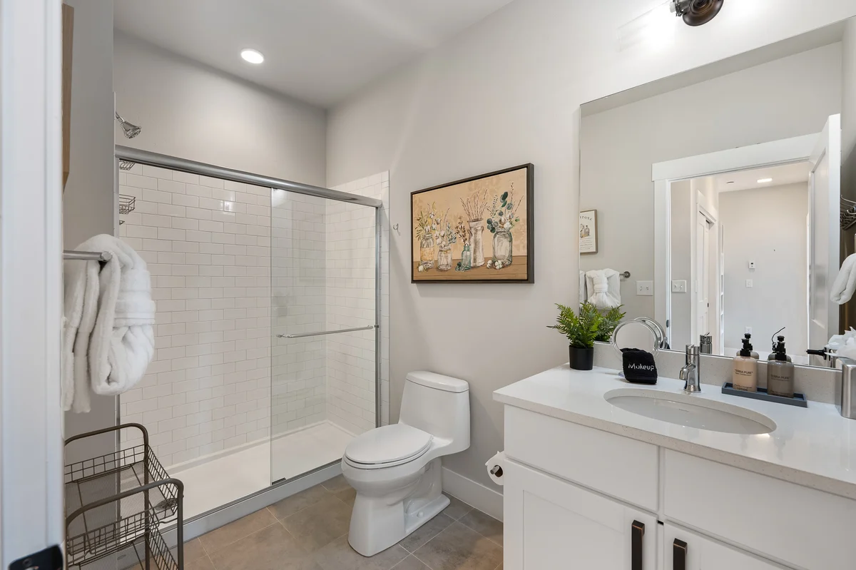 Hideaway Station Corner Loft 25 #20