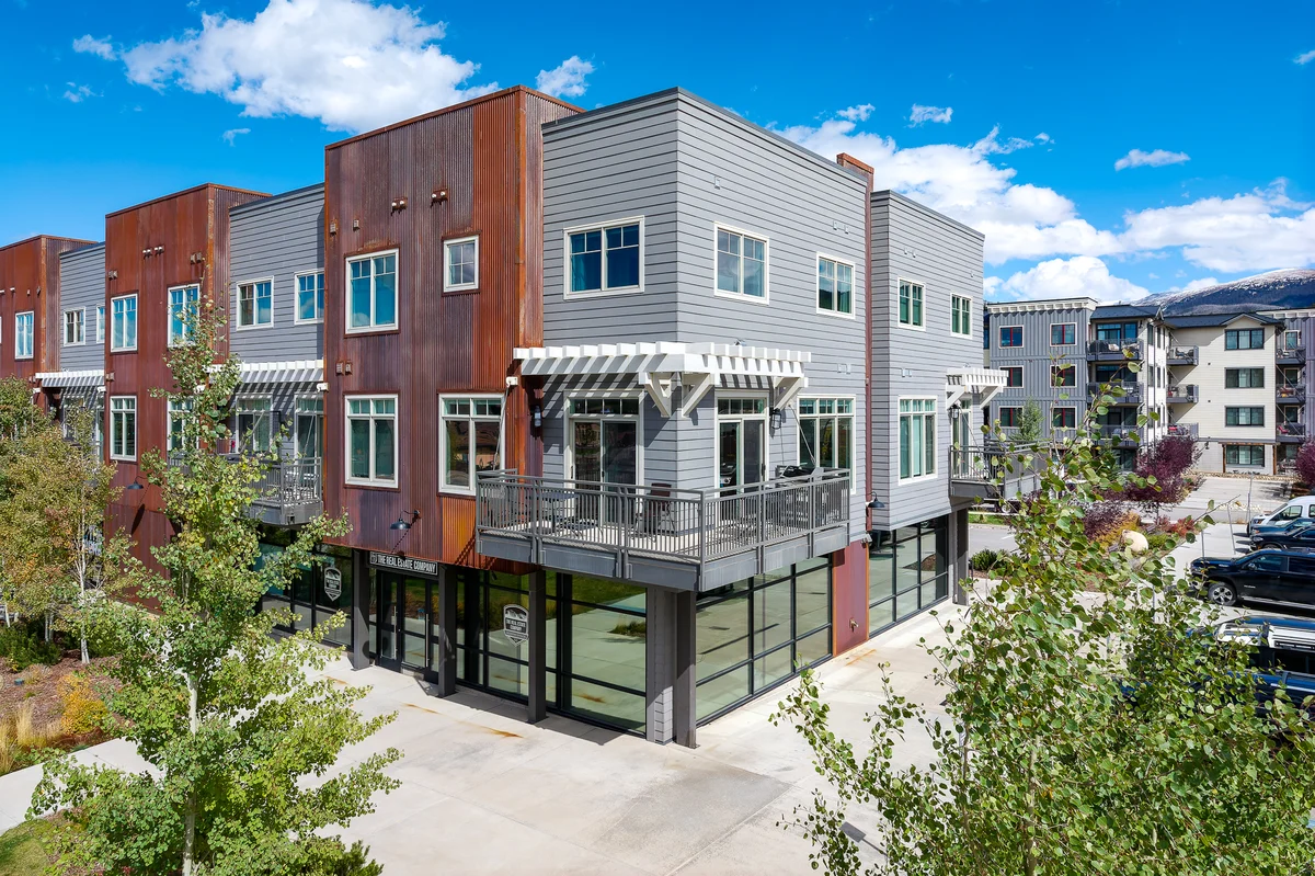 Hideaway Station Corner Loft 25 #10