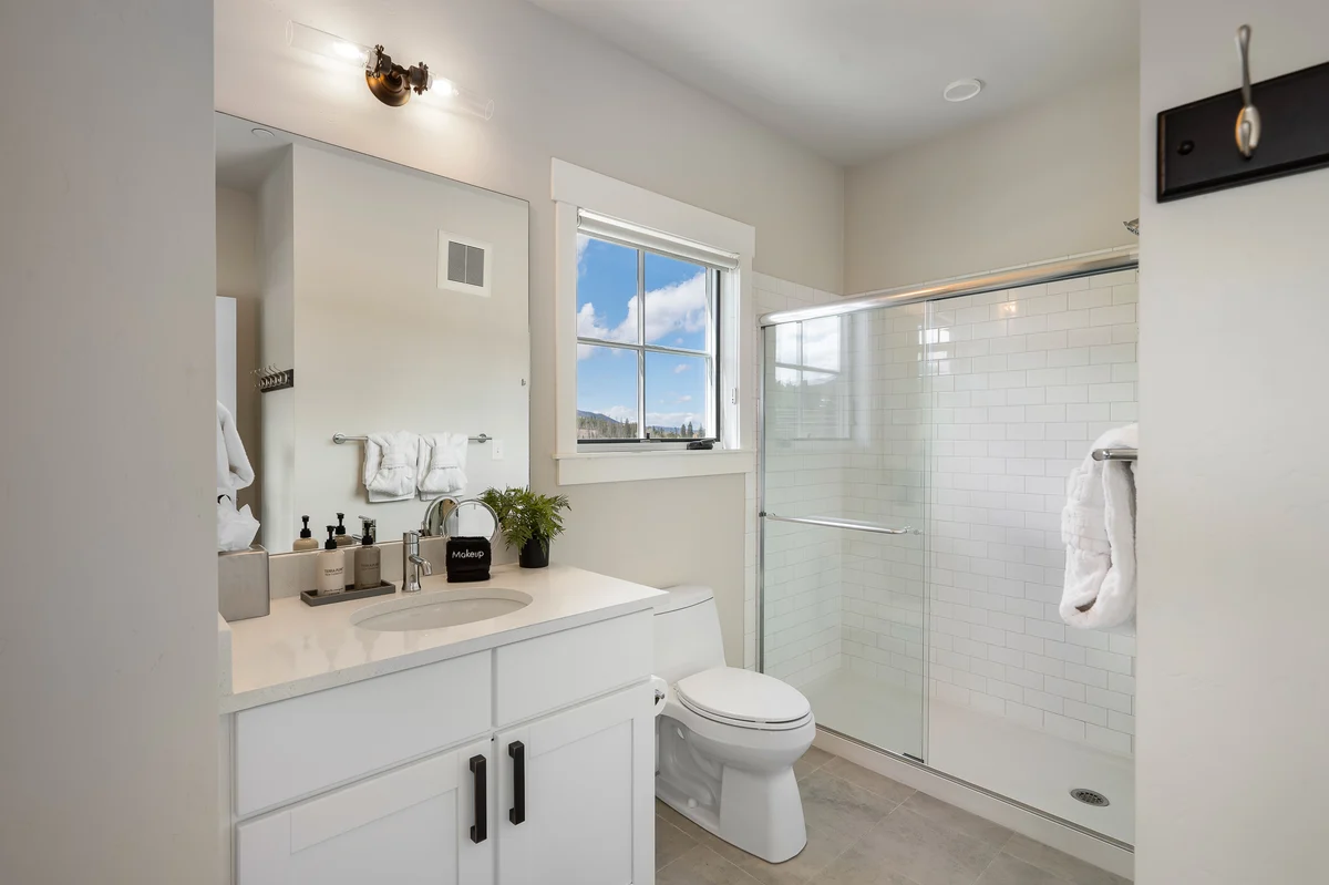 Hideaway Station Corner Loft 25 #6