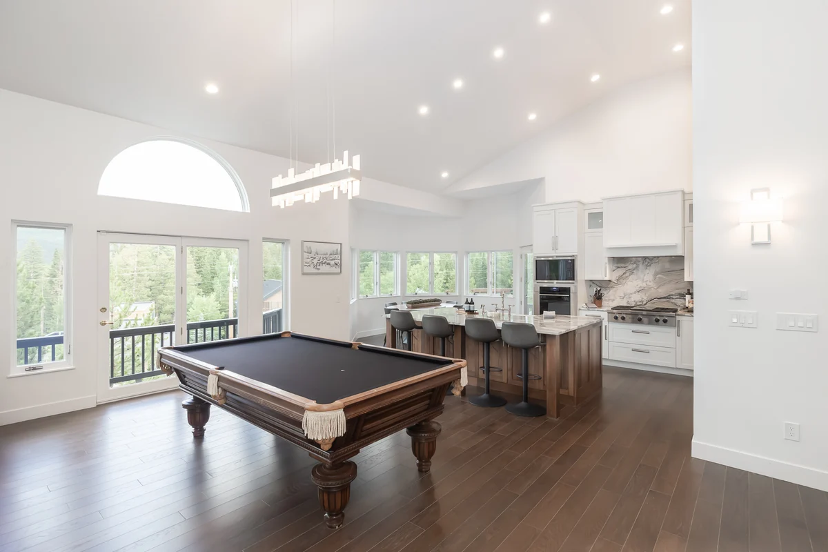 Vasquez Mountain Luxury Chalet #9