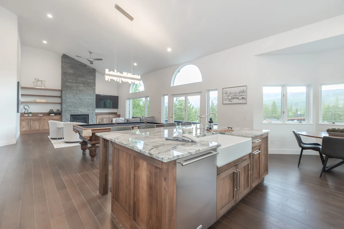 Vasquez Mountain Luxury Chalet #4