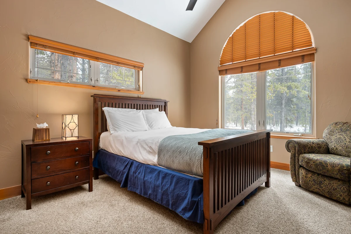 Mountain Retreat Luxury Home #11