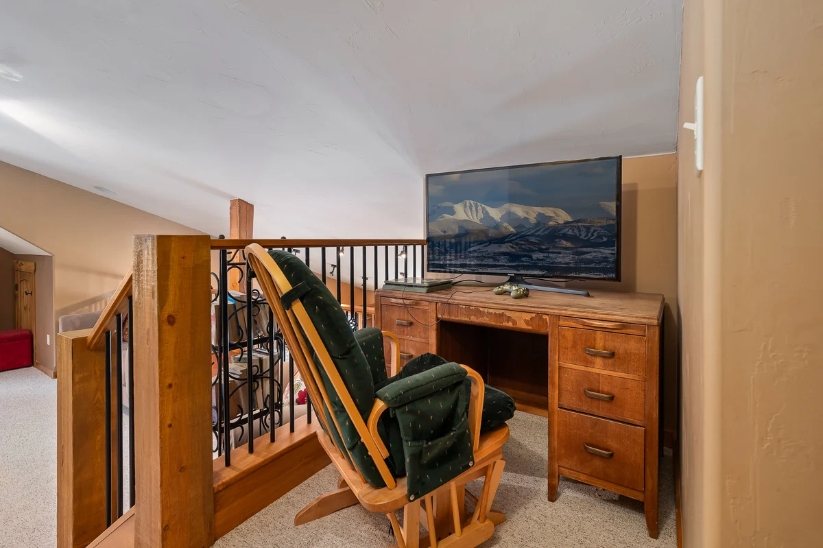 Mountain Retreat Luxury Home #9