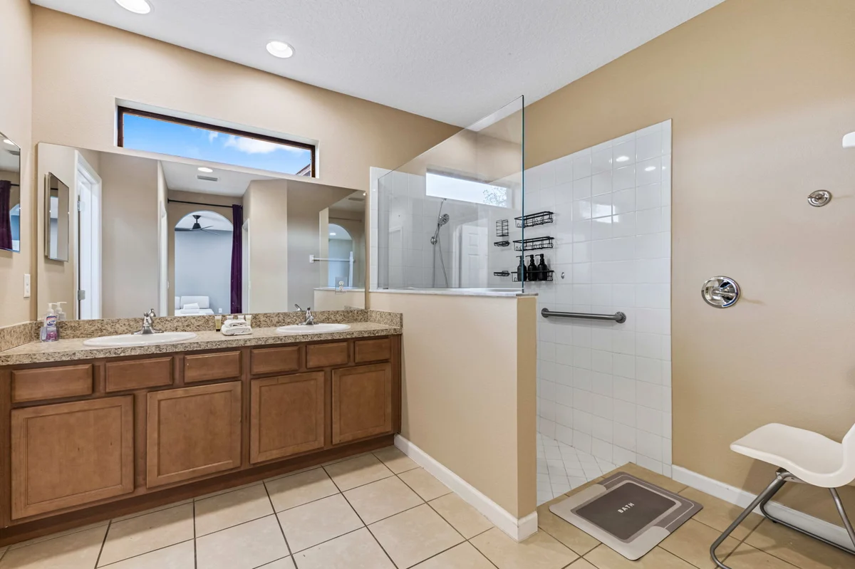 2939 Casabella #25