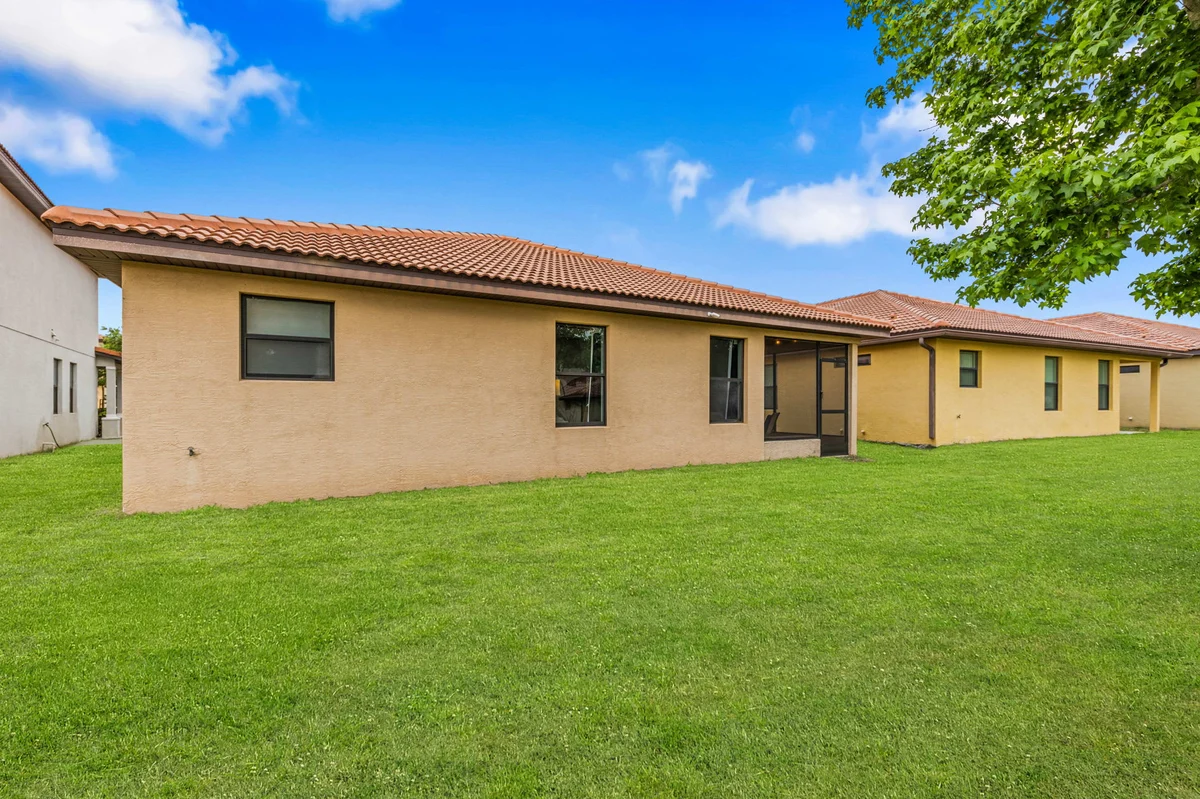 2939 Casabella #28