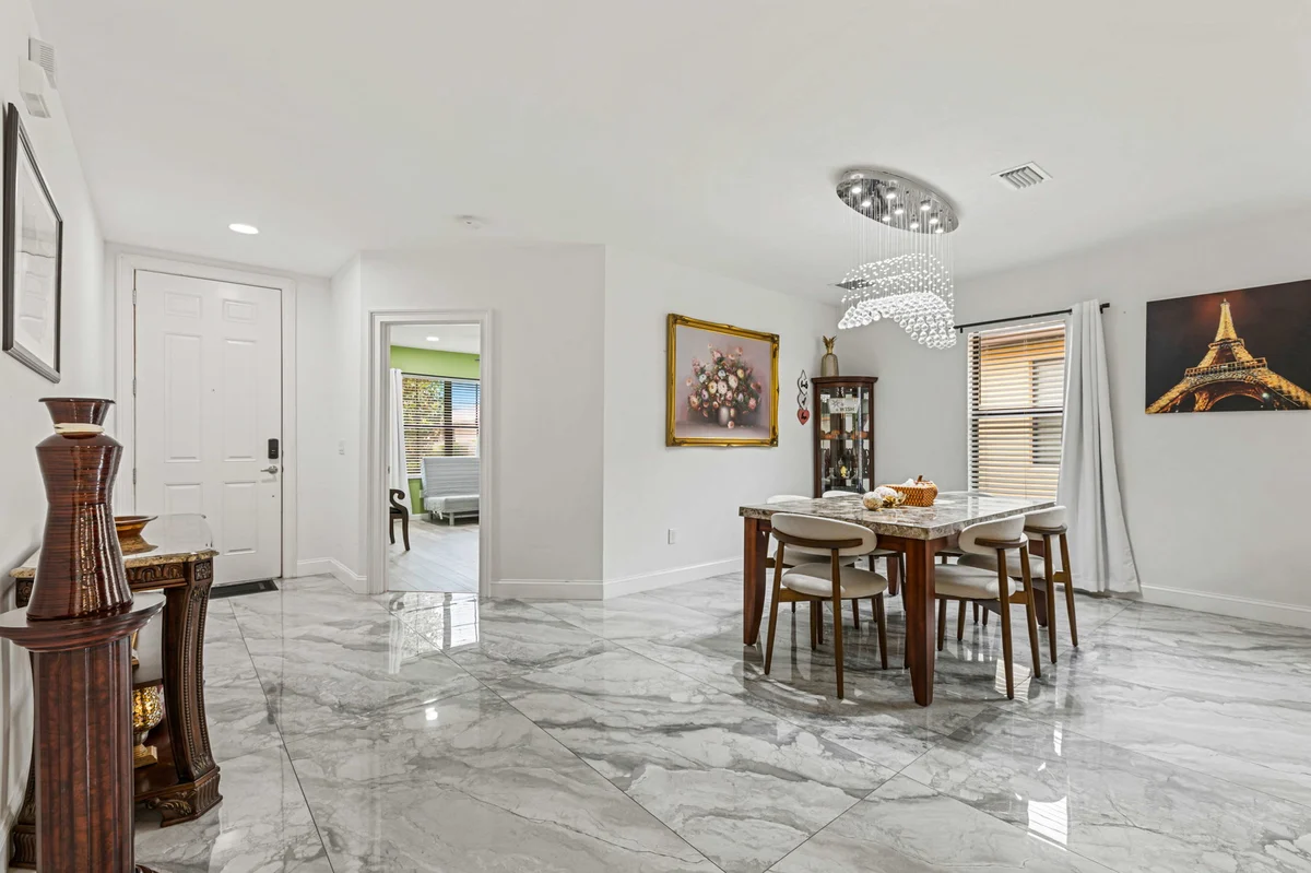 2939 Casabella #11