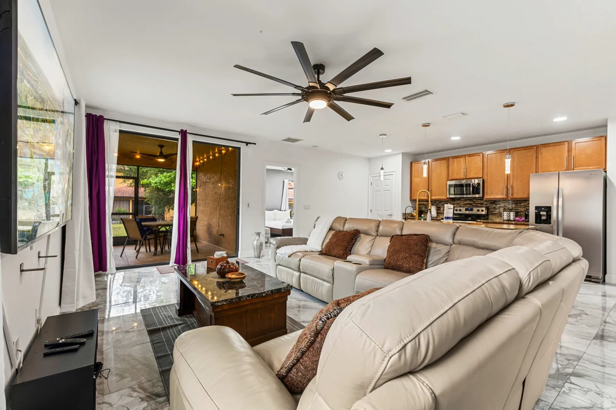 2939 Casabella #21