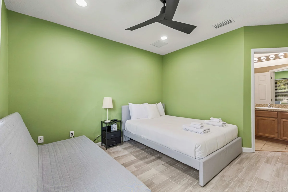 2939 Casabella #16