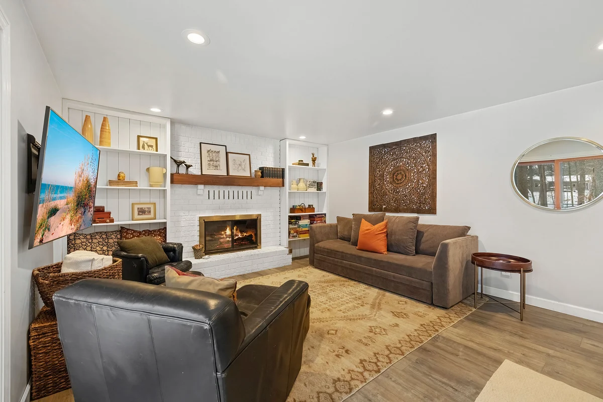 Loma House #64