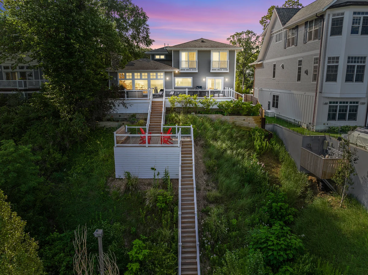 The Shore House #86
