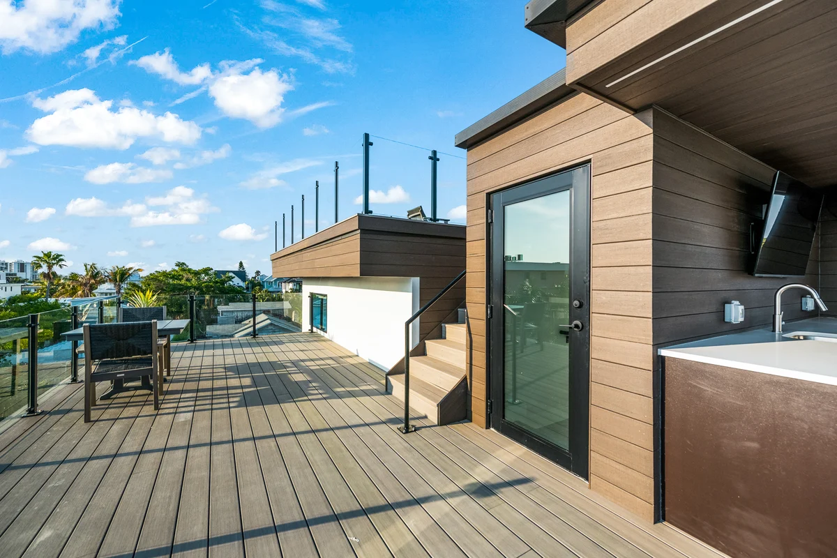 Knot A Basic Beach House #120