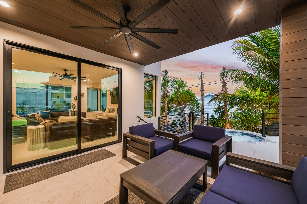 Knot A Basic Beach House #126