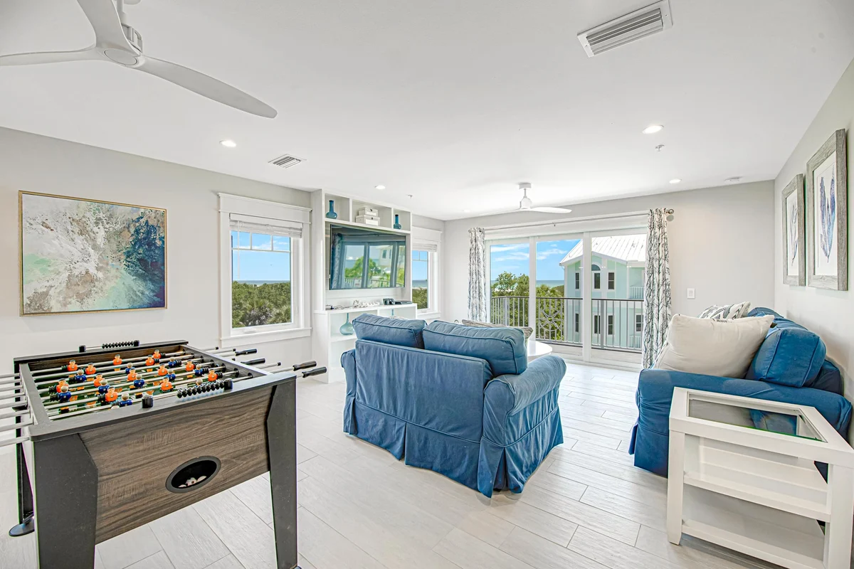 Ocean Overlook #102
