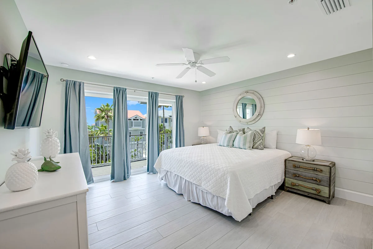Ocean Overlook #86