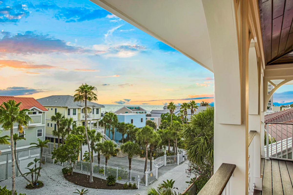 Ocean Overlook #123