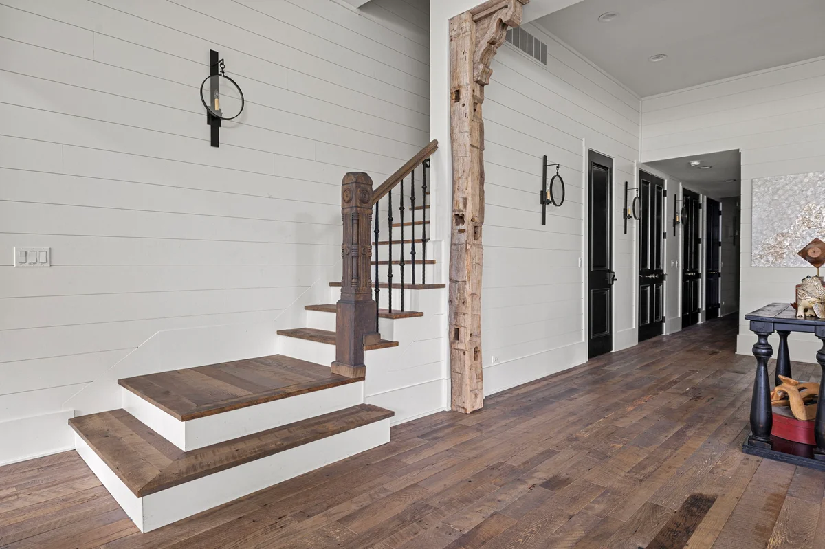 Black Door Bungalow #114