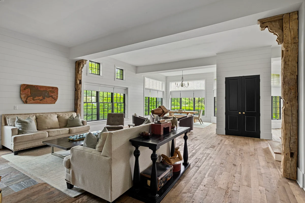 Black Door Bungalow #84