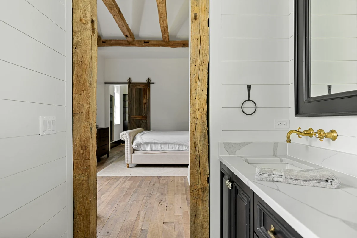 Black Door Bungalow #60