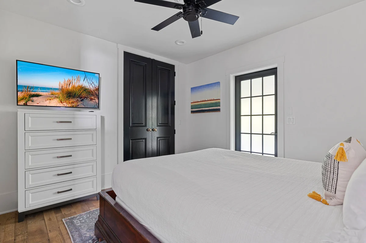 Black Door Bungalow #122