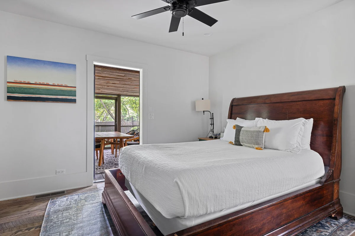Black Door Bungalow #70