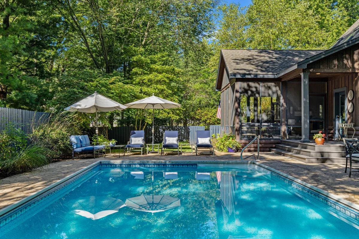 Bella and Dulce's Lakehouse #91