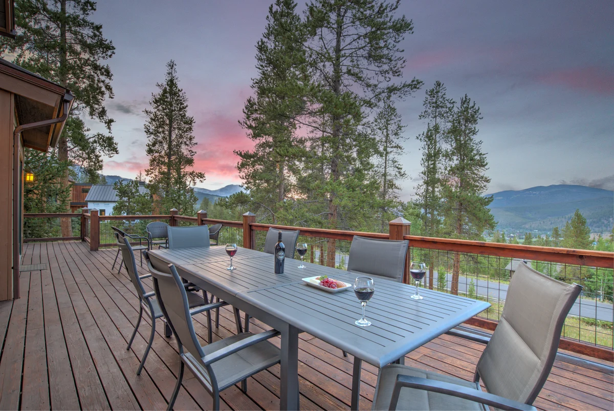 Moose Tracks Lodge property photo 3