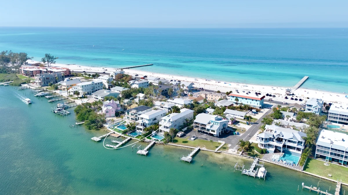 Beach to Bay #60