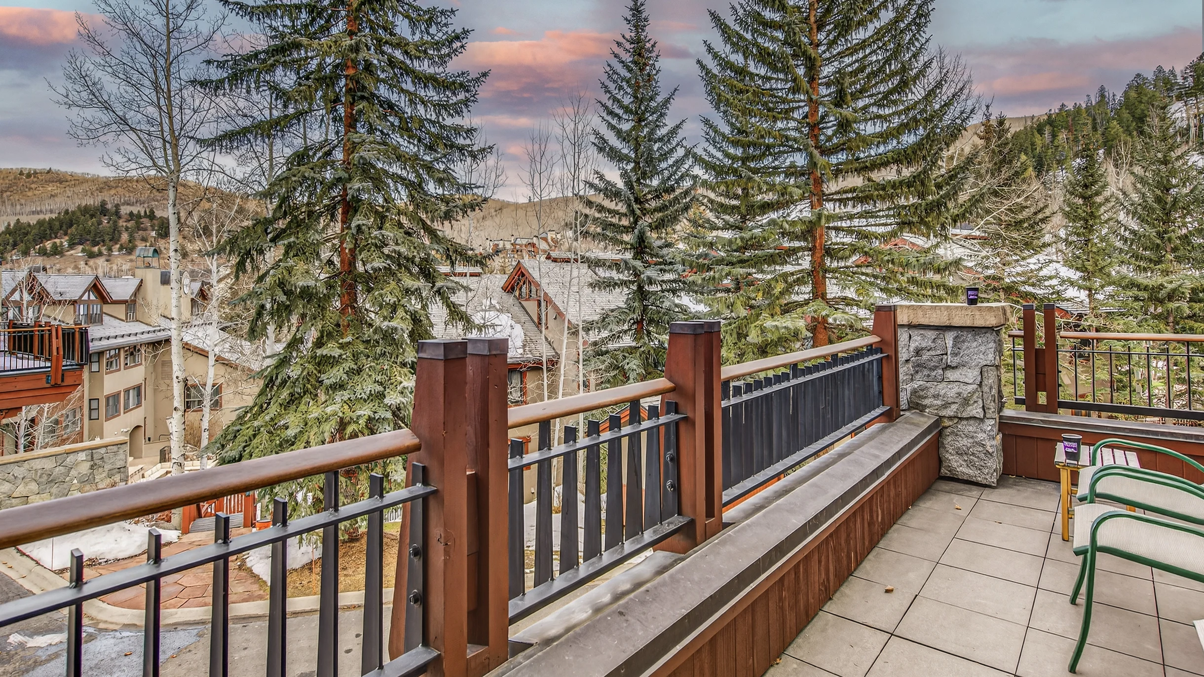 Townhome in Beaver Creek property photo 3