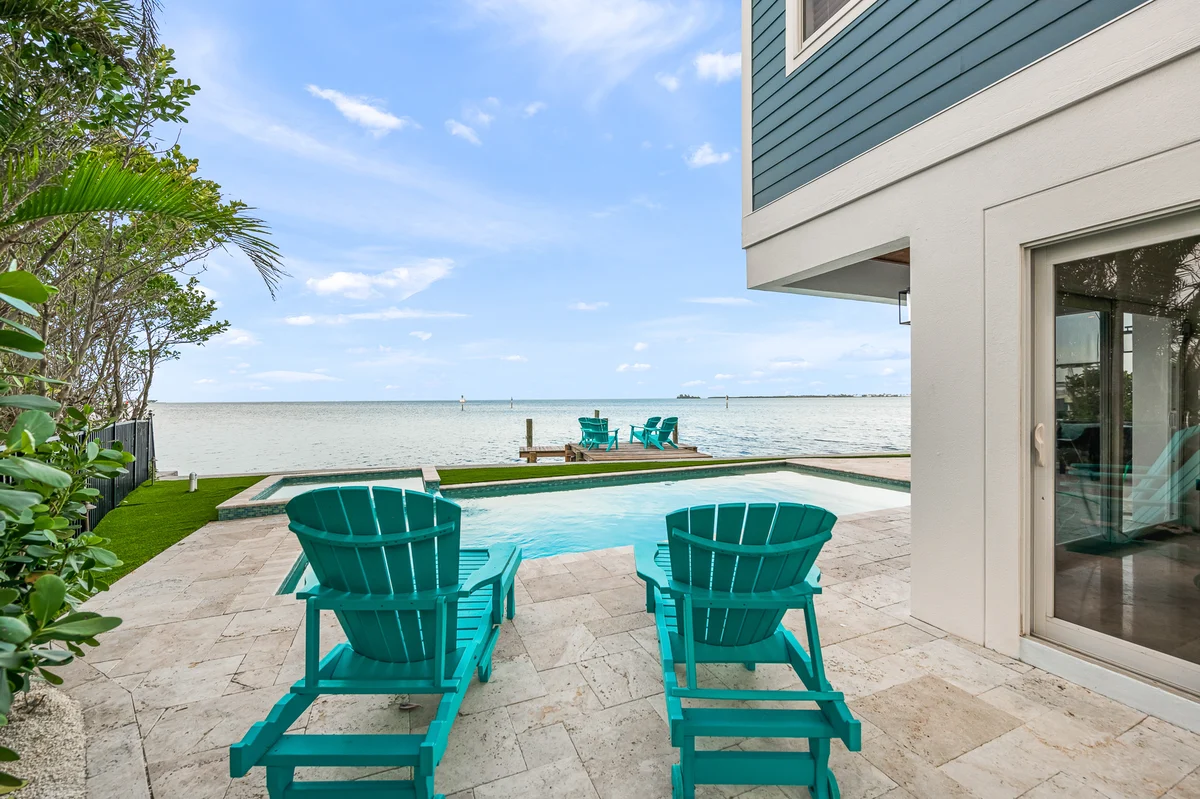 Bayfront Paradise (AMIL) #83