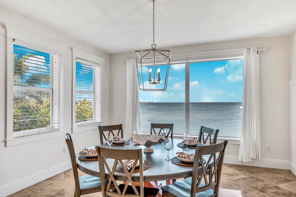 Bayfront Paradise (AMIL) #86