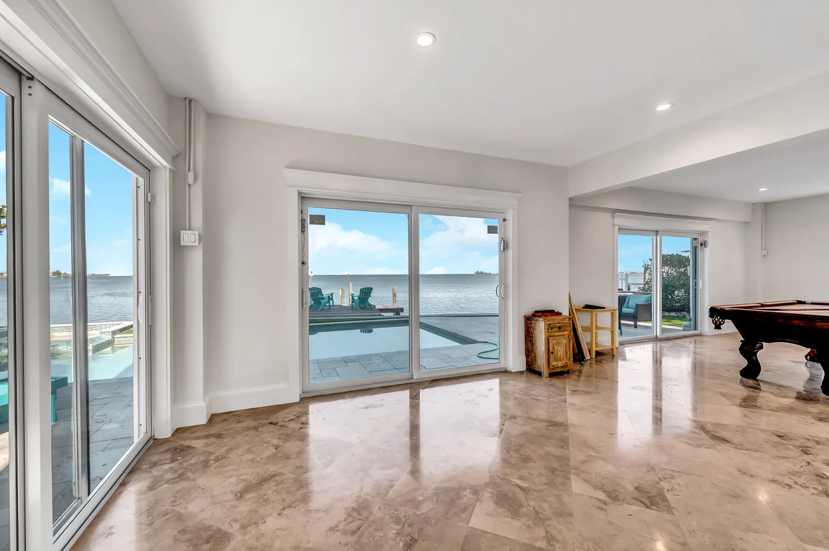 Bayfront Paradise (AMIL) #63