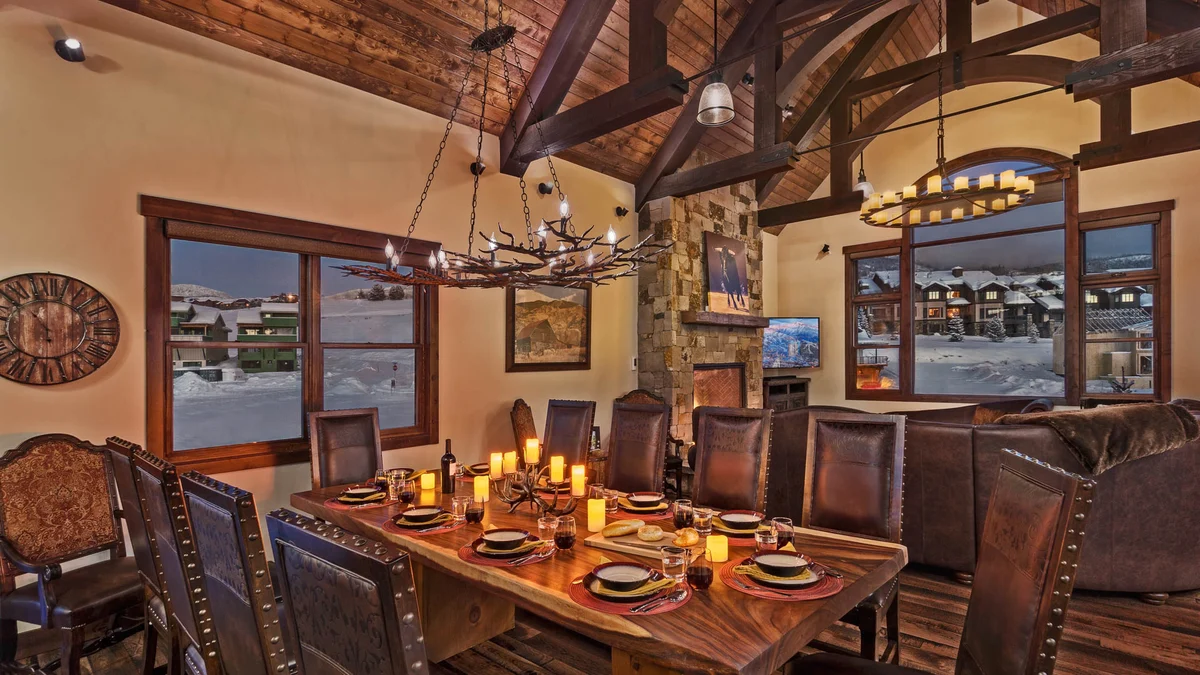 Appaloosa Mountain Lodge #42