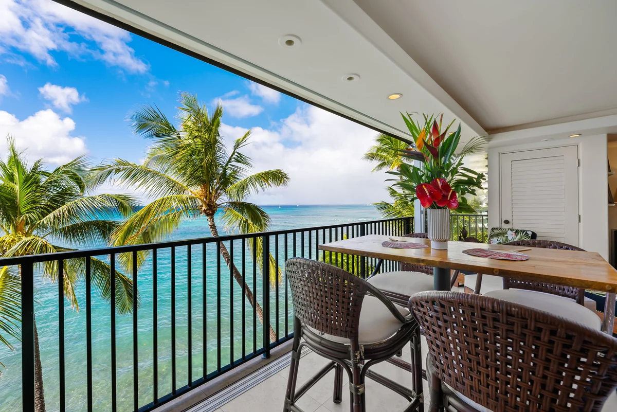 Kaimana Beach Penthouse #47