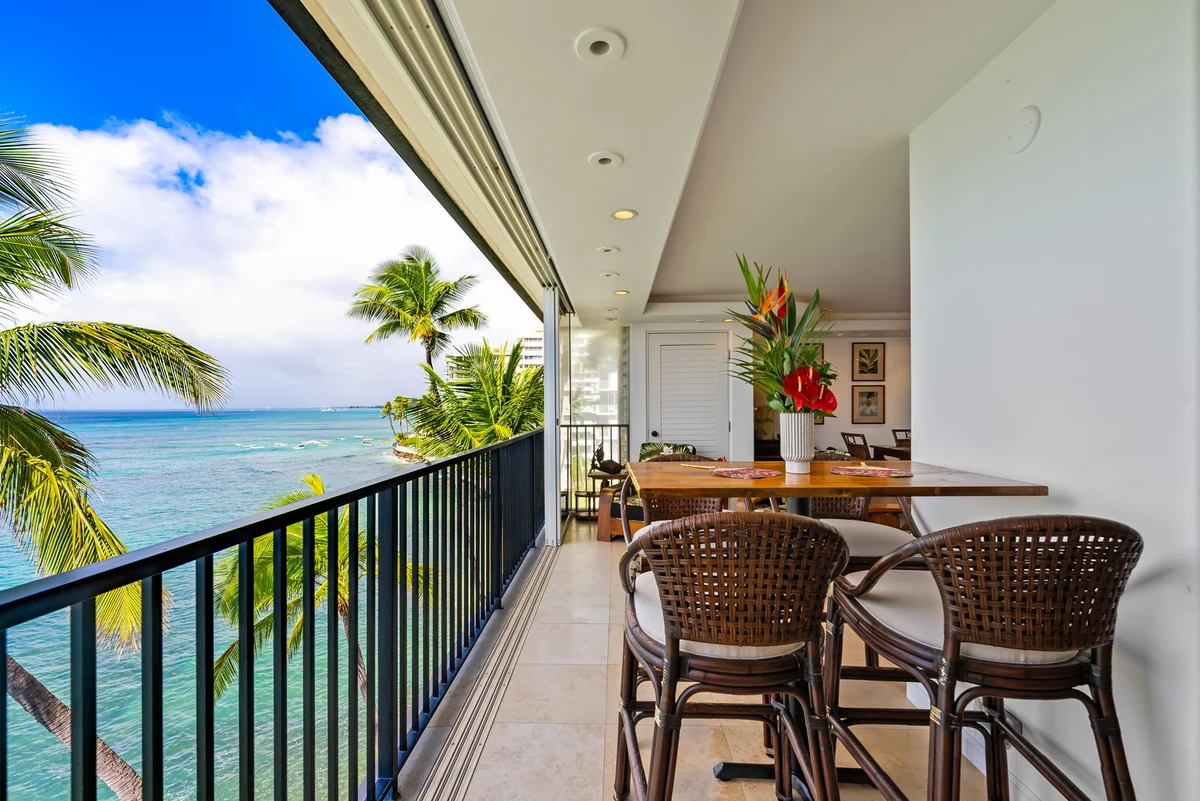 Kaimana Beach Penthouse #48
