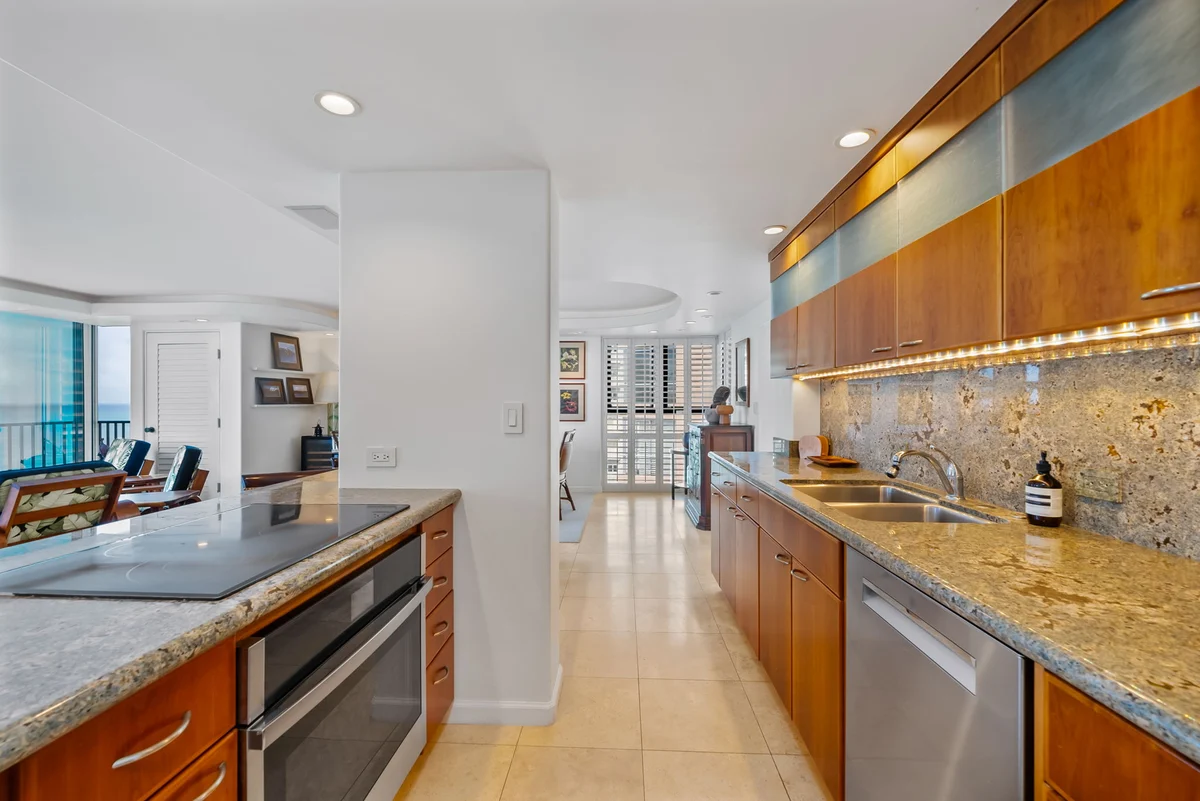 Kaimana Beach Penthouse #45
