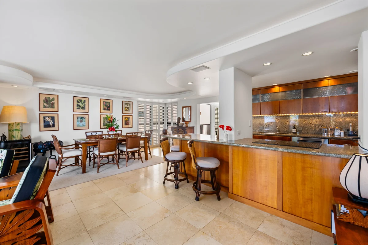 Kaimana Beach Penthouse #53