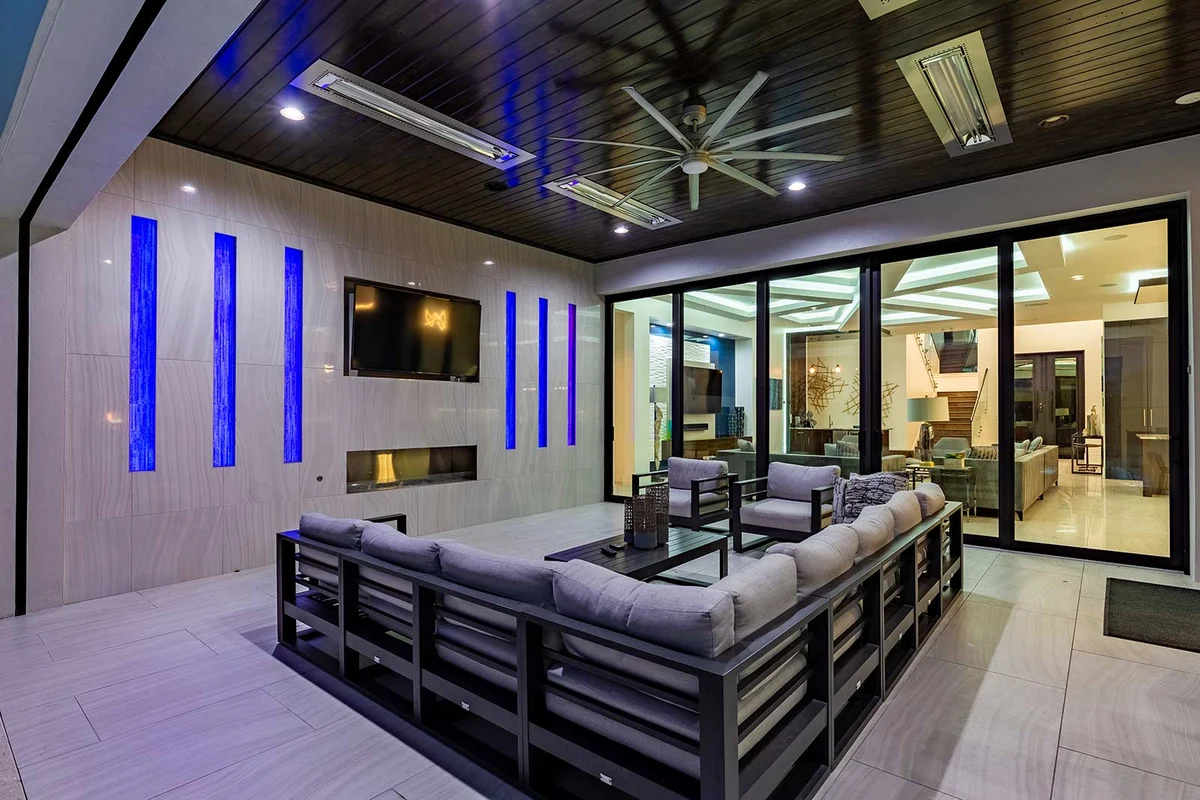 751GB - 9 Bed - Stephen's Crib - W318 #90