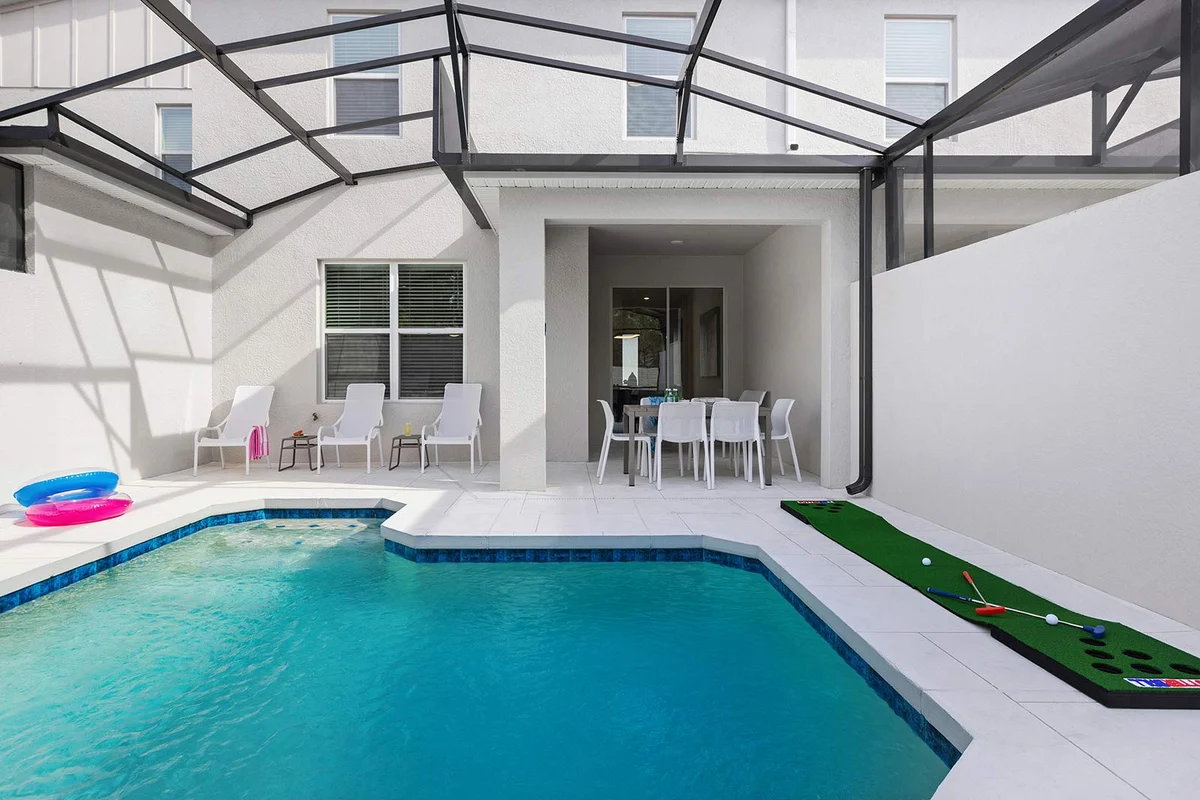 VOR5676AA: 4 Bed, Ogre's Grove, Pool #89