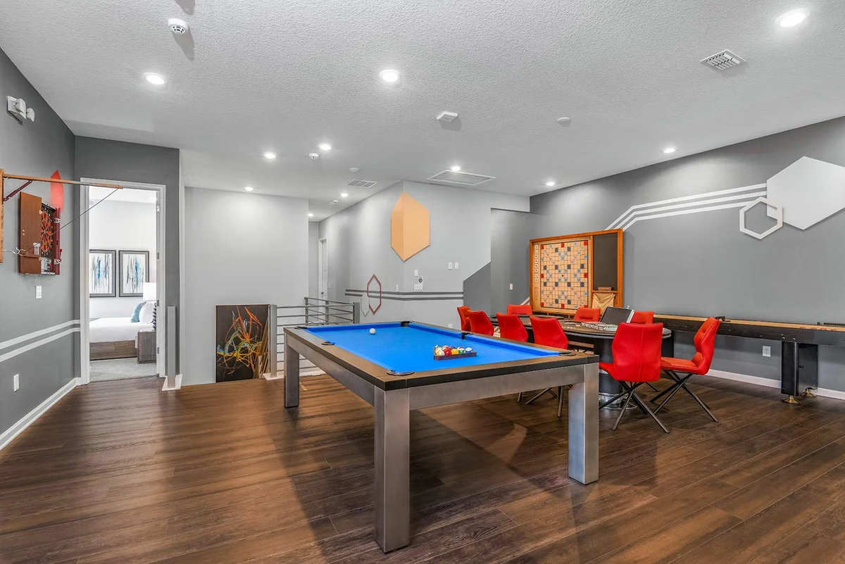 1724OB - 11 Bed - Gamer's Getaway - ST044 #75