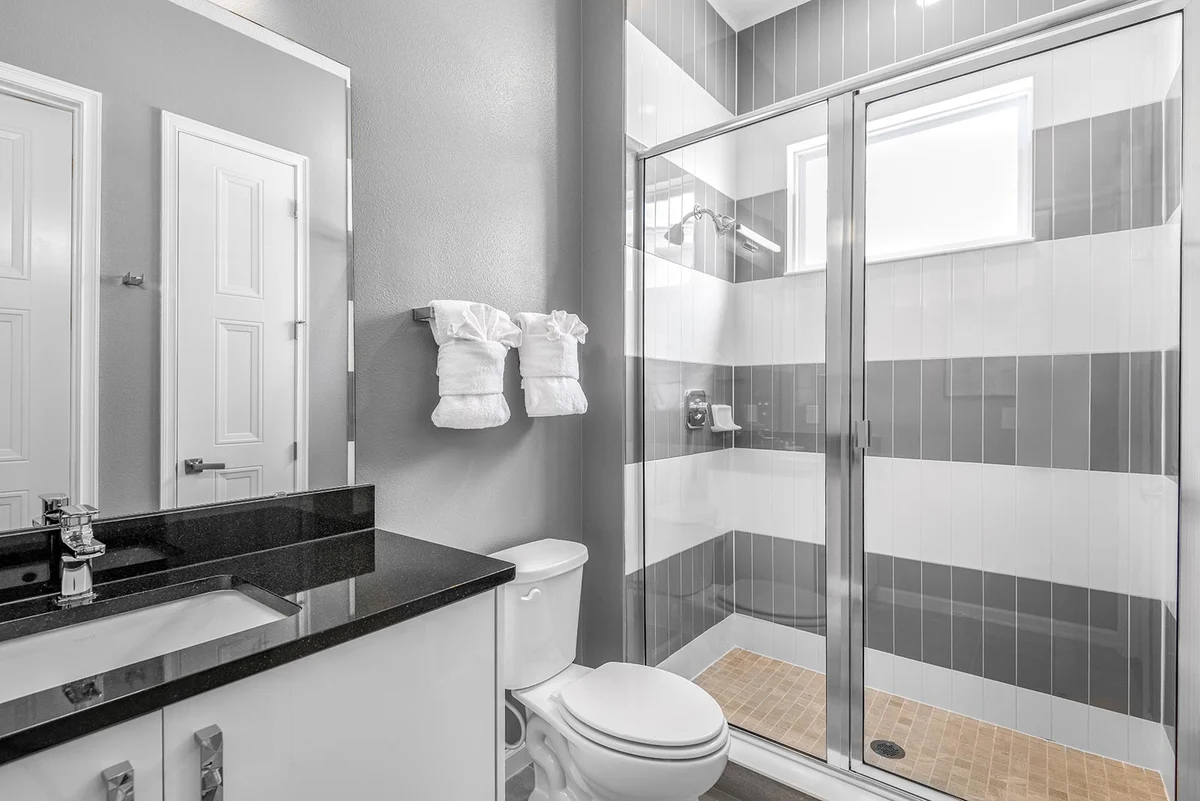 1724OB - 11 Bed - Gamer's Getaway - ST044 #70