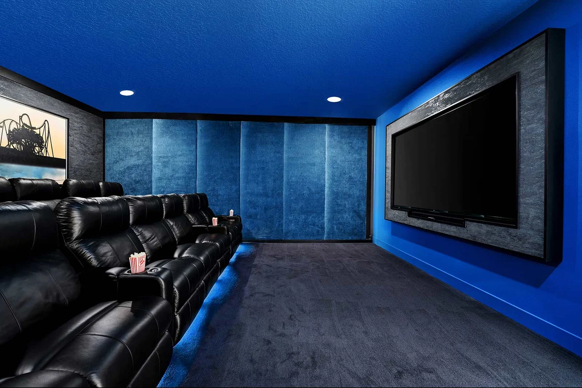 VOR5575AA: 6 Bed, Imagination Lab, Theater #62