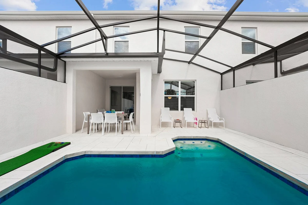 VOR5415AA: 4 Bed, Dragon's Den, Pool #76