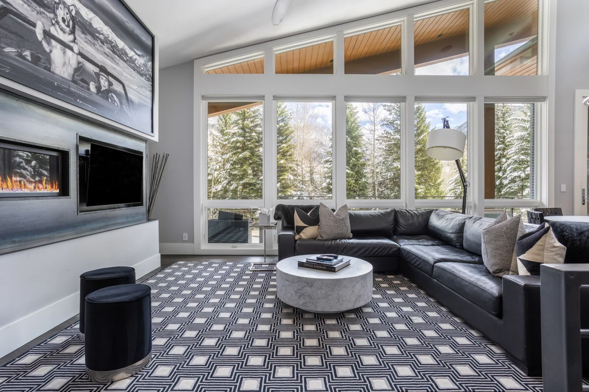 Aprés Chalet #75