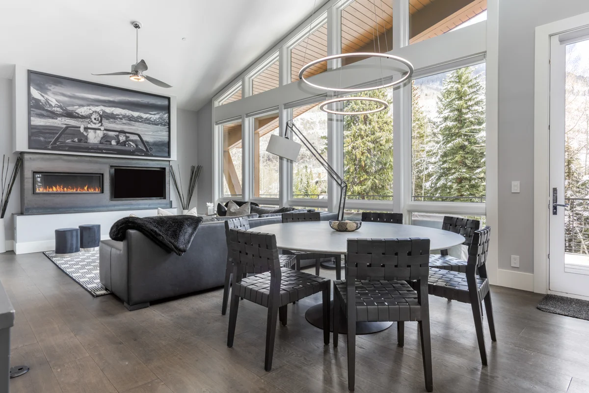 Aprés Chalet #66
