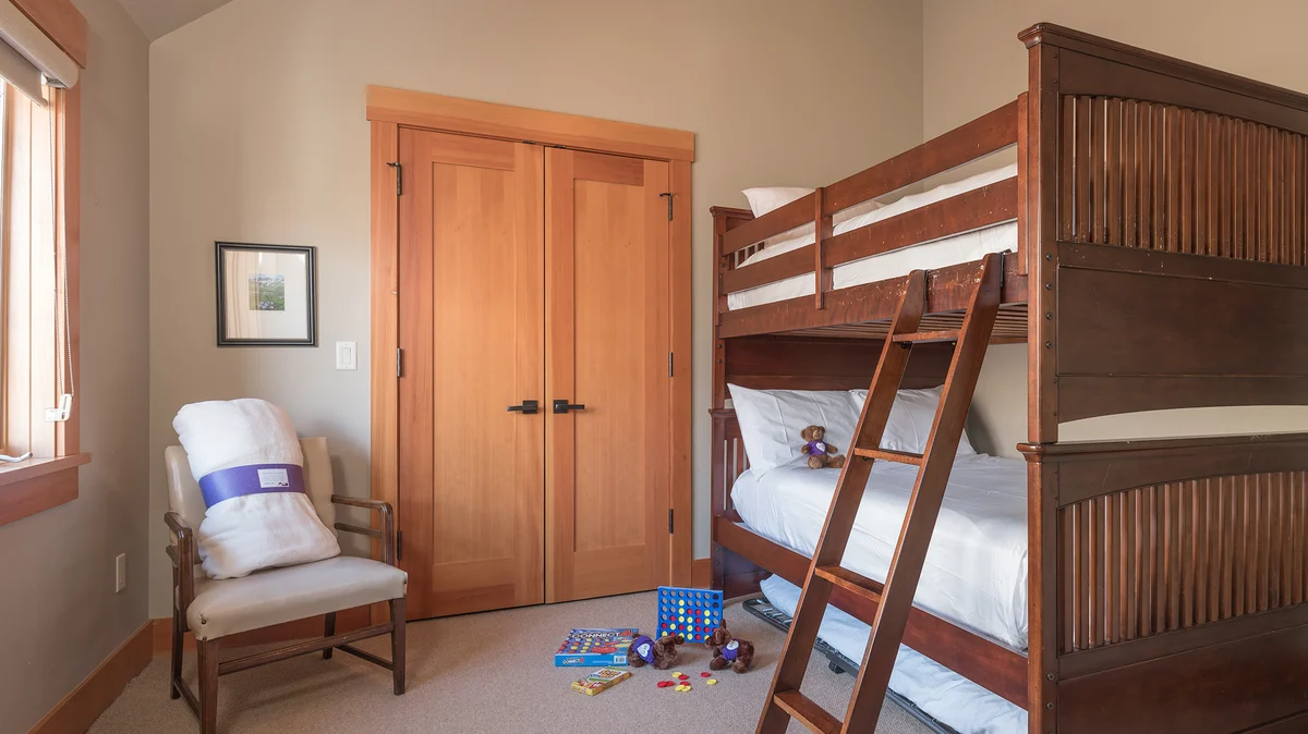Storm Peak Chalet #35