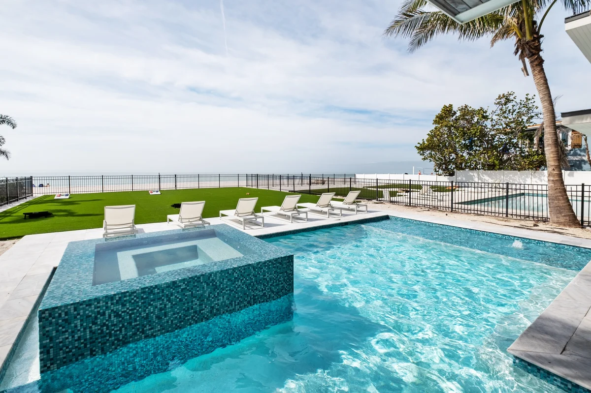 Beachfront Paradise #91