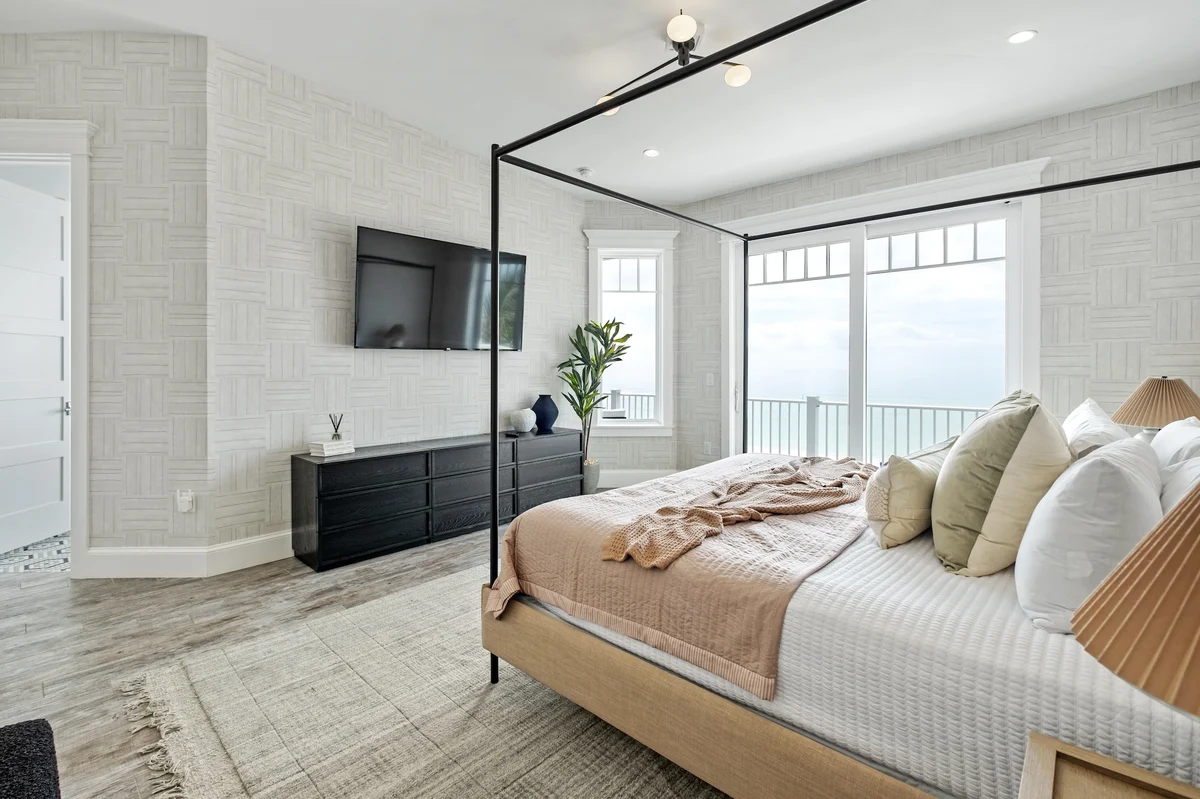 Beachfront Paradise #114